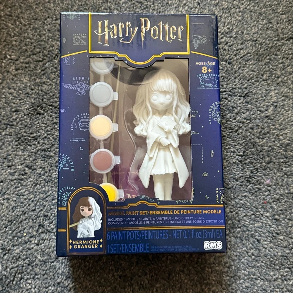 Hermione Granger from Harry Potter Model Paint Set